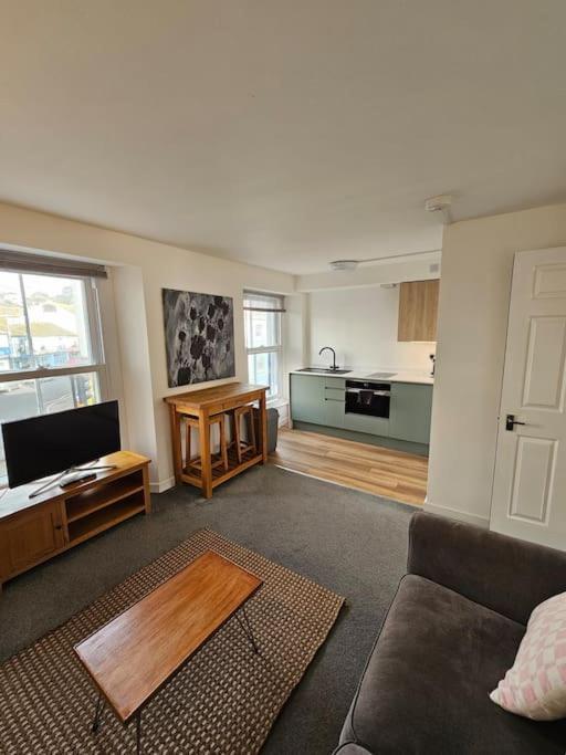 Beautiful And Bright !! Town/Harbour Apartment #1 Penzance Exterior photo